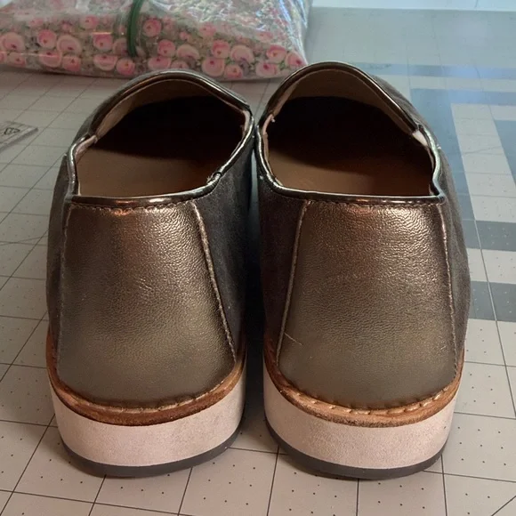 Johnston & Murphy Women's Gray Suede Loafers - Picture 3 of 5